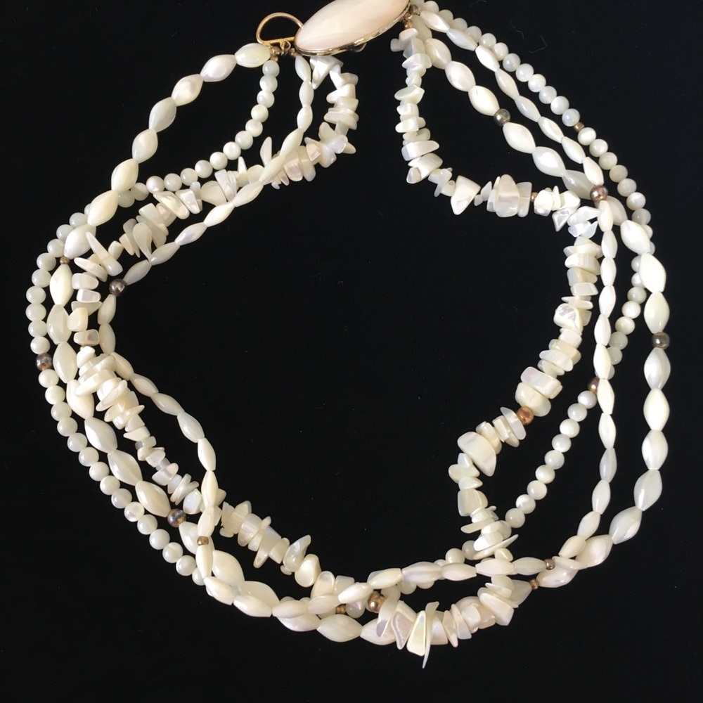 Necklace Mother of Pearl